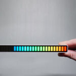 Ritmusra világító RGB LED kijelző - USB - Fehér