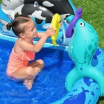 Bestway Polar Pals felfújható kerti játszótér – 134×131×73 cm – vízi és szárazföldi játékokkal