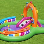 Bestway zenés felfújható vízi játszótér csúszdával – 295×190×137 cm – szórakozás vízzel és játékkal